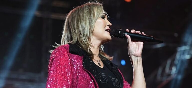 Juanita du Plessis: Biography, Age, Husband, Children, Awards
