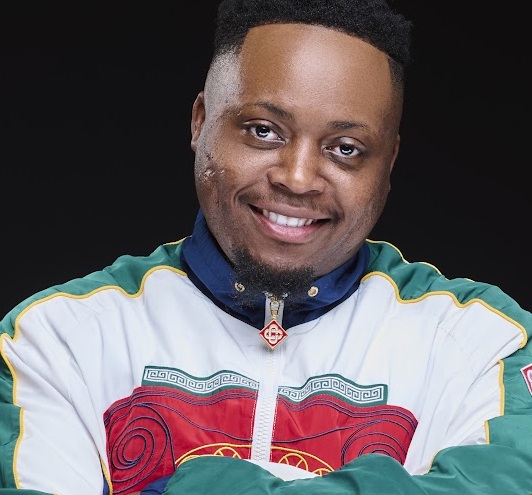 Kelvin Momo biography