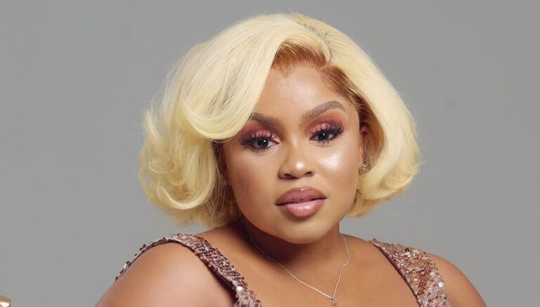 Zola Mhlongo: Biography, Age, Son, Ex-boyfriend, Qualifications